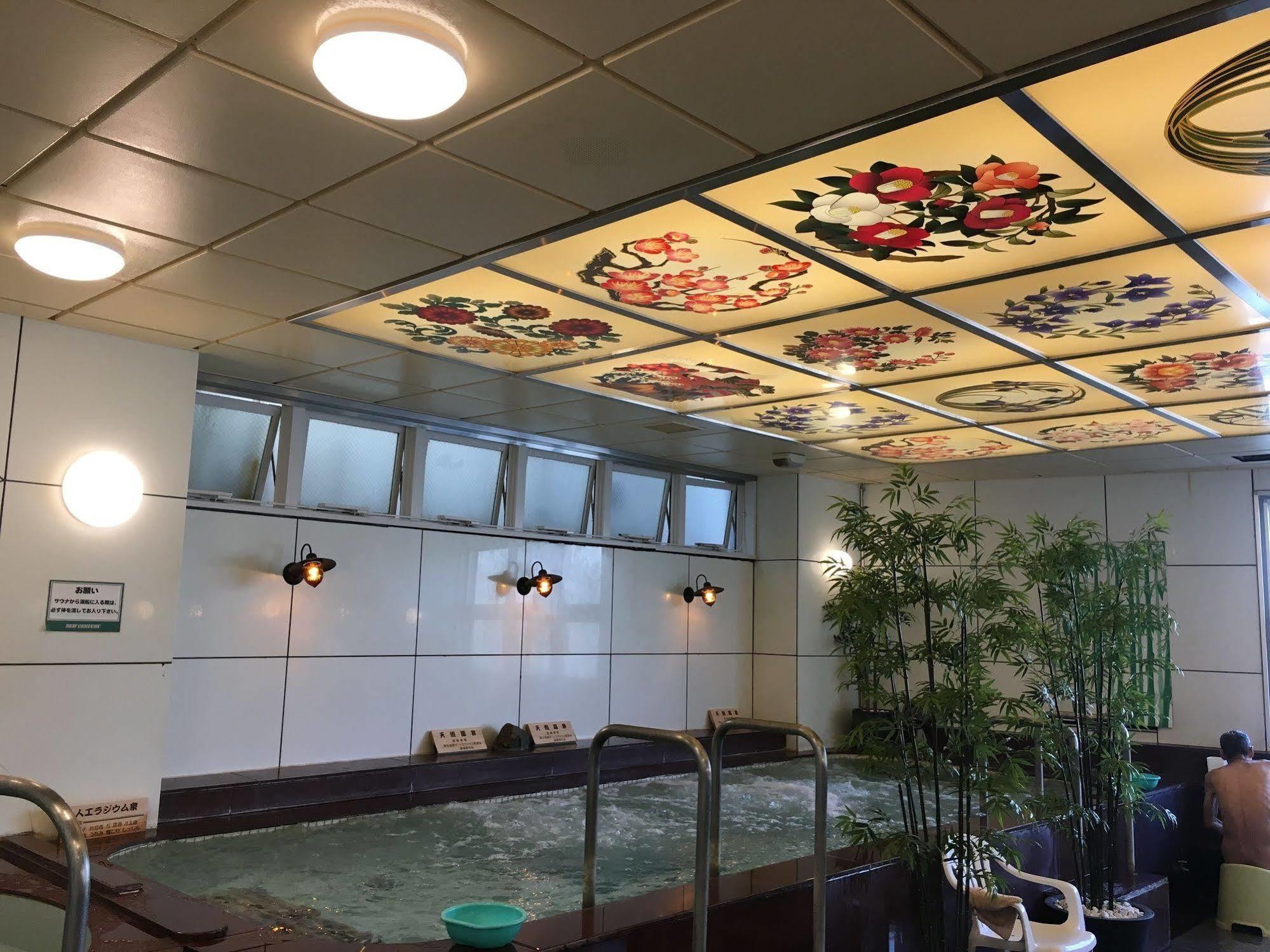 Ueno Station Hostel Oriental Ⅱ Токио Экстерьер фото